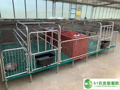 斜筛式固液分离机螺旋挤压式固液分离机图1