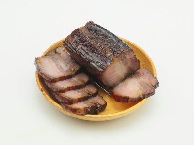 农家自制柴火烟熏腊肉 川味柴火熏制五花腊肉四川腌腊食品厂家图3
