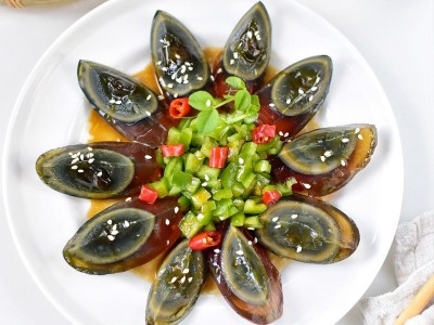 金奇香20只装皮蛋 溏心松花蛋变蛋鸭蛋腌制厂家批发凉拌菜材料图3