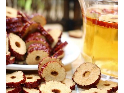 红枣干红枣片新疆脆枣干无核酥脆泡茶零食1000g去核红枣茶水批发图3