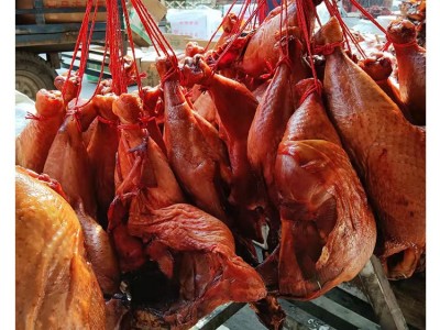 四川特产家乡烟熏鸡边腿腊味农家特产咸鸡腿下酒菜批发图3