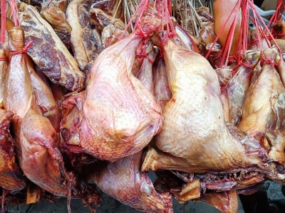 四川特产家乡烟熏鸡边腿腊味农家特产咸鸡腿下酒菜批发图4