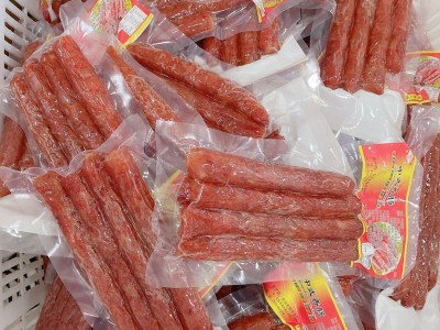 厂家直销海燕中式香肠腌腊肉制品量大优惠批发图5