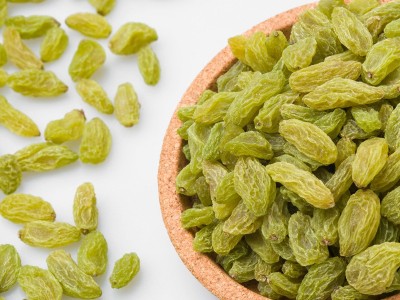 新疆绿葡萄干散装绿香妃青提三色休闲零食吐鲁番直供美味葡萄干图4