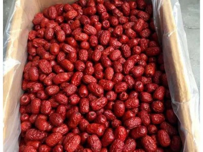新疆红枣20斤散装特产若羌灰枣大中小枣子整箱免洗零食大红枣批发图4