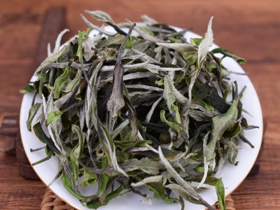 厂家批发 2022年福鼎白茶磻溪高山白牡丹王散装春茶日晒茶叶500g图2