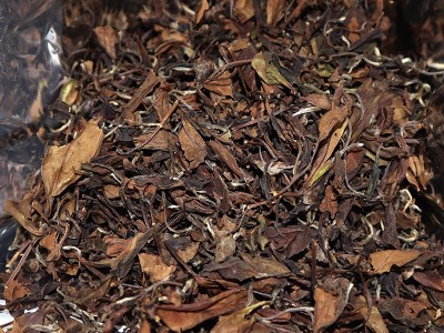 2016年福鼎白茶寿眉老白茶散茶磻溪日晒白茶枣香茶叶礼盒散装批发图2