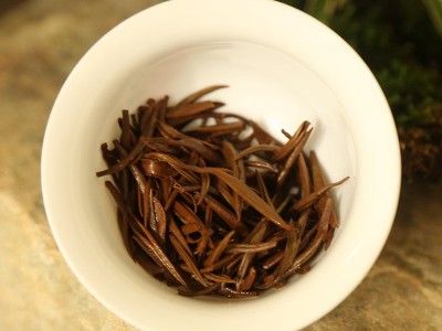 茶叶 桐木关红茶 散装批发花果香 水细甜单芽 武夷红茶 金骏眉图2