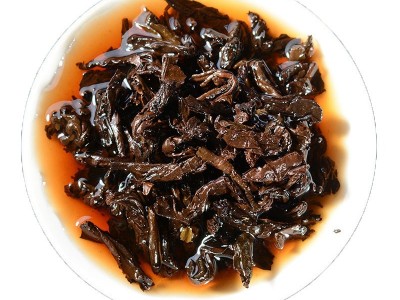 批发云南普洱茶 陈年普洱 100g宫廷普洱茶 班章金芽 普洱七子饼茶图5