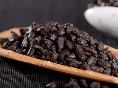 源头工厂 批发云南普洱茶叶 糯米香茶化石 碎银子 散装糯香小沱茶图3