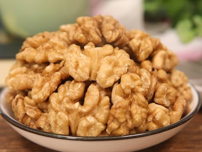新货生核桃仁500g原味熟散装批发薄皮坚果孕妇零食琥珀核桃肉整箱图2