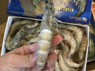 2021年盐冻厄瓜多尔白虾 40/50 老船长南美盐白虾蓝盒壳薄 2kg/盒图3