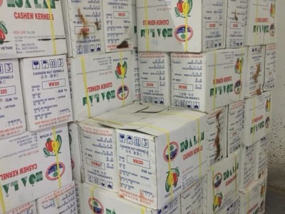 2022年新货倾听果原味生腰果仁休闲零食整箱散装批发净重45.36斤图2