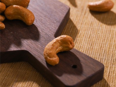 盐焗腰果 孕妇小吃零食散装20斤整箱批发烘烤坚果零食图3