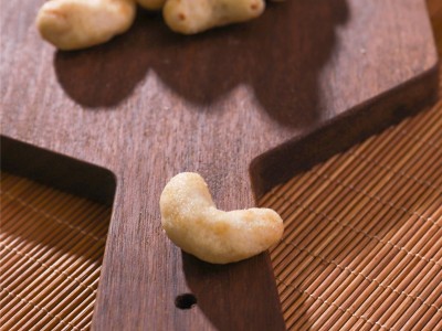 炭烧腰果多粉 孕妇小吃零食散装20斤整箱批发烘烤坚果零食图3