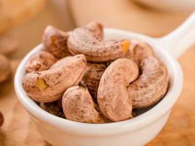 带皮 虎皮腰果500g 家庭休闲零食 厂家批发直销 一件代发图3