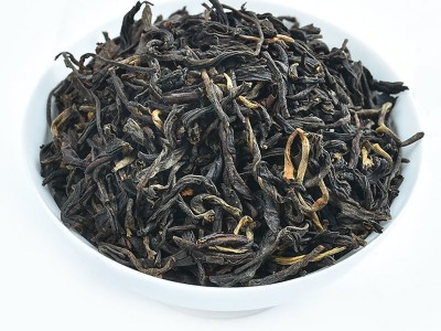 便宜红茶厂家批发云南滇红茶叶浓香型工夫红茶散装新茶口粮茶袋装图5