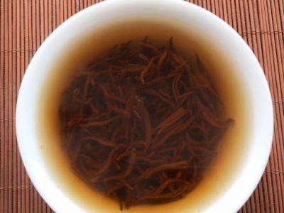 2022春茶金骏眉红茶高山黄芽单芽花果香蜜香金俊眉散装500g新茶叶图2