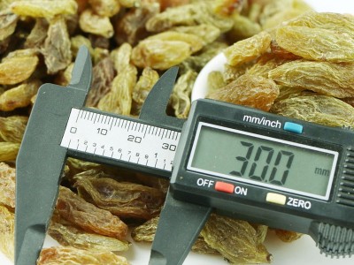 绿香妃葡萄干500g袋新疆特产葡萄干大颗粒休闲食品甜食批发葡萄干图2