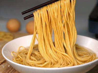 会吃牌港式虾子面云吞挂面速食方便面袋装面饼葱油拌面面条厂家图3