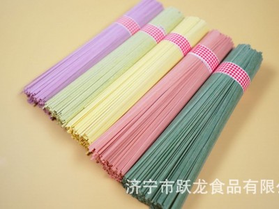 工厂批发五彩面条袋装1000g现货拌面挂面面条方便速食五彩挂面图4