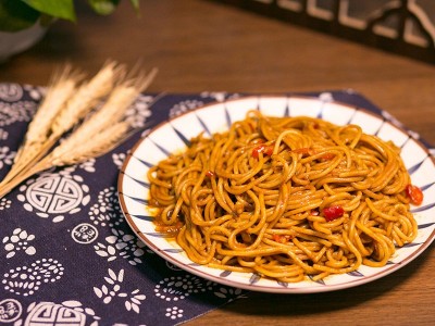 武汉热干面湖北特产碱水面挂面面条速食调料包161g*5袋蒜蓉辣味图3