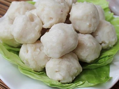 潮汕正宗手工手打墨鱼丸子500g火锅麻辣烫关东煮油炸新鲜食材批发图3