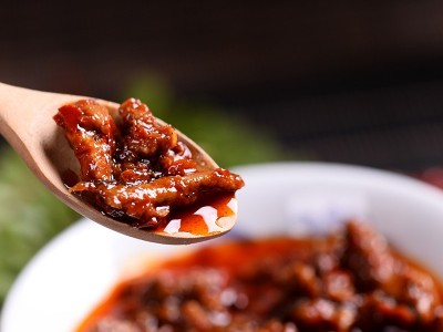 云南特产云心香辣鸡肉丁米线帽子120g 香菇鸡肉酱杂酱面美食调料图4