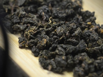 台湾高山茶 冻顶乌龙茶 台湾高山乌龙 冻顶茶浓香型150克图4