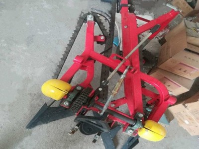 厂家直销平地起垄收获机河南花生收获机不伤果花生收获机图片图5