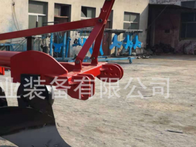 供应1L-435YG型炮管四铧犁图3