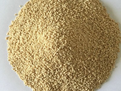 万齐饲料 膨化尿素出口级 牛羊缓释蛋白 畜禽营养饲料蛋白添加剂图1