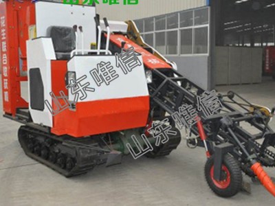 4BHL-2花生联合收割机,花生收割机,新型收获机现货图2