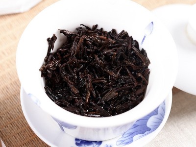 批发云南古树普洱茶熟茶饼茶宫廷 老七子饼 茶叶357g精品包邮图5