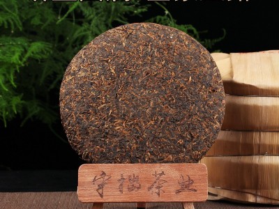 批发云南古树普洱茶熟茶饼茶宫廷 老七子饼 茶叶357g精品包邮图2