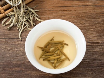 广西横县茉莉花茶厂家直销浓香型茉莉白毫银针茶王散装绿茶批发图2