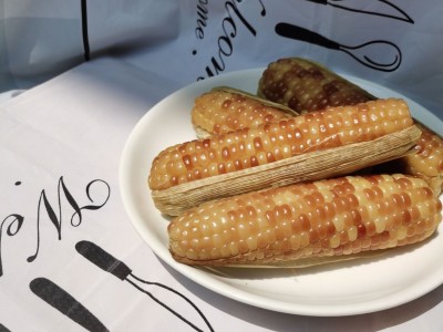 西双版纳香糯小玉米香甜软糯 四季种植 真空即食玉米棒 厂家批发图3