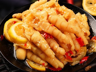 厂家直供200g凤爪网红直播休闲肉类零食酸辣无骨鸡爪一件代发图2