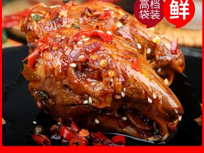 兔头 160g厂家直供四川地道即食小吃休闲肉类网红零食麻辣兔脑壳图3