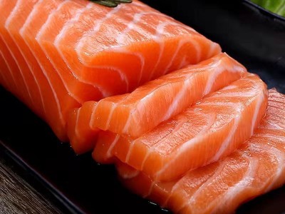 三文鱼刺身中段新鲜生吃正宗三文鱼整条鲜活现切片去边角日料即食图4