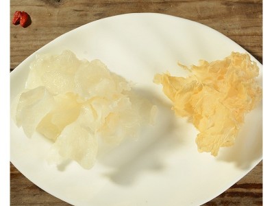 鑫万盛食用菌批发500g去根白花雪耳块白花古田银耳白木耳块图4