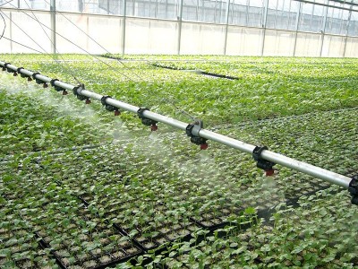 温室大棚浇水喷灌设备 灌溉移动式养殖大棚喷灌机 大棚节水喷灌图3
