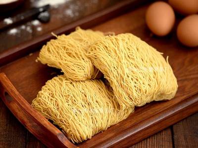 碱水面广式全蛋炒面非油炸熟面港式云吞面鸡蛋面竹升面茶餐厅面条图2
