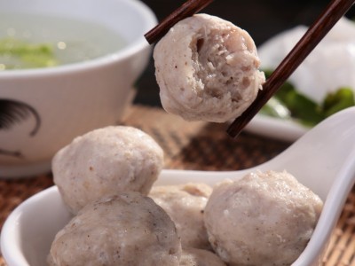 潮汕特产香菇猪肉丸子胡椒猪肚丸烧烤 肉丸 猪肉饼火锅食材料500g图2