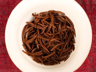 试缘 金骏眉红茶茶叶 蜜香红茶 2022武夷山黄芽金俊眉50g试喝散装图4