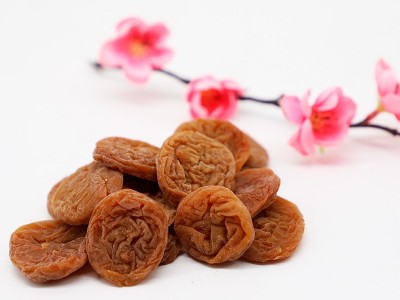 嗨嗨梅厂家直销无核日式梅饼话梅干酸梅孕妇蜜饯果干网红休闲零食图3