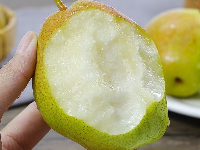 果园直供现摘孕妇水果新鲜应季皮薄多汁薄皮梨子一件代发红香酥梨图3
