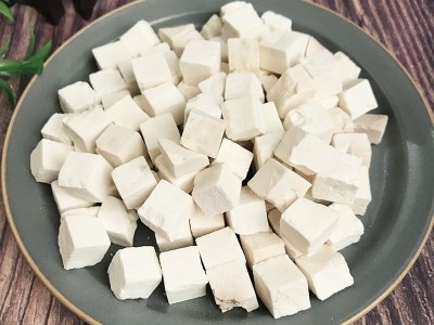 货源供应茯苓丁 批发茯苓 颗粒饱满中药材白茯苓 熟茯苓批发图2