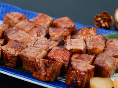 酒店西餐厅腌制黑椒牛肉粒商用生牛肉粒速冻调理半成品预制菜批发图3