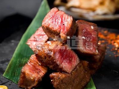 酒店西餐厅腌制黑椒牛肉粒商用生牛肉粒速冻调理半成品预制菜批发图4